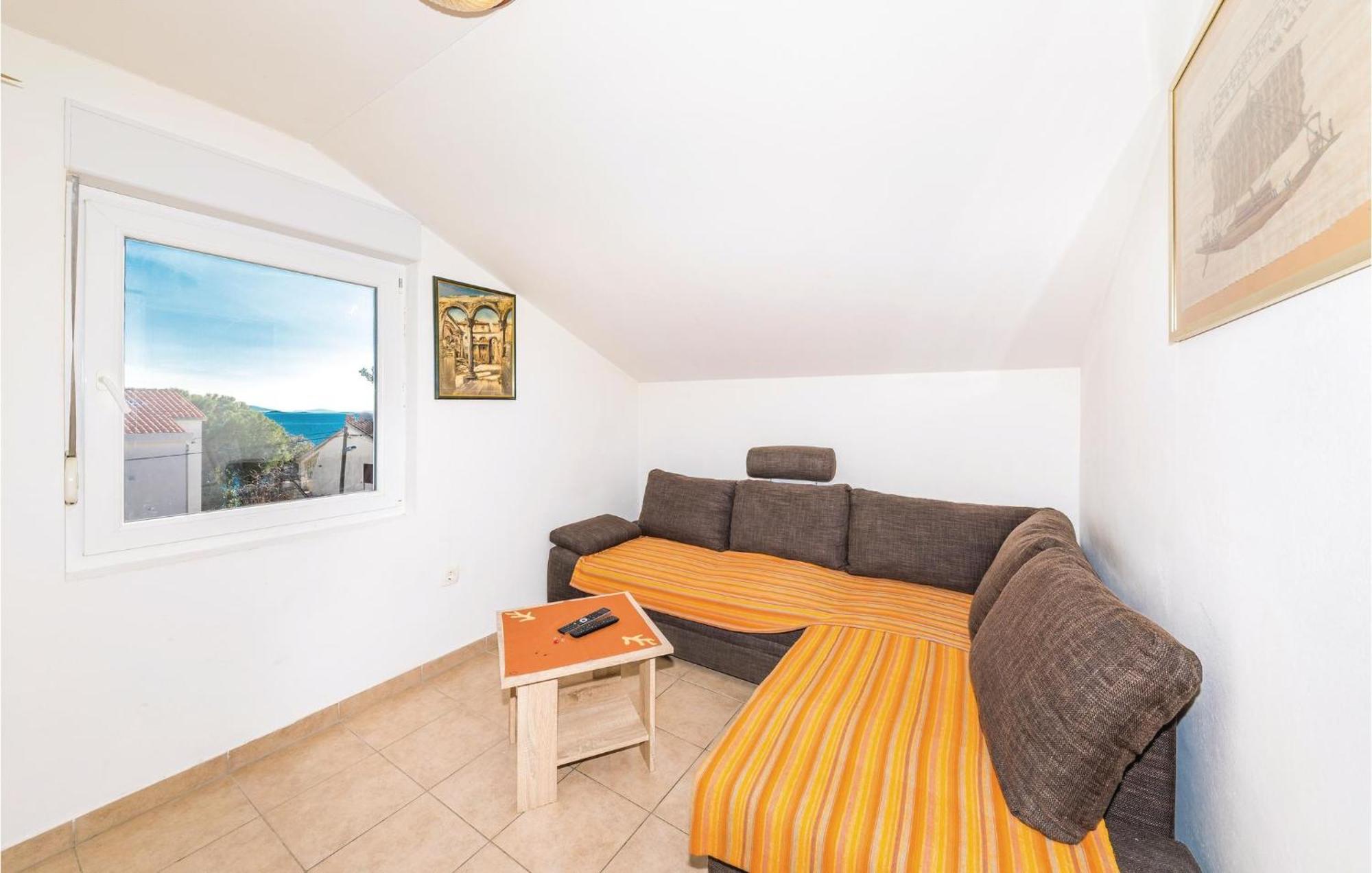 Gorgeous Apartment In Seget Vranjica Exterior foto